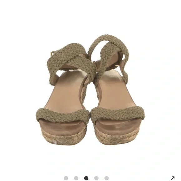 Brand new Stuart Weizman crochet Alexo sandals. Olive green color - Picture 3 of 12